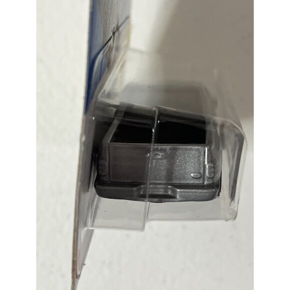 Hot Wheels ’99 Ford F-150 SVT Lightning HW The 90s Series Silver Truck 1:64 - Picture 4 of 6